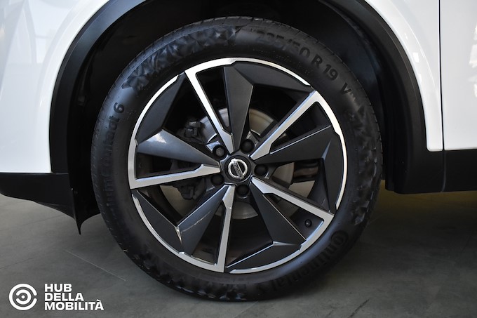 NISSAN Qashqai MHEV 140 CV Tekna